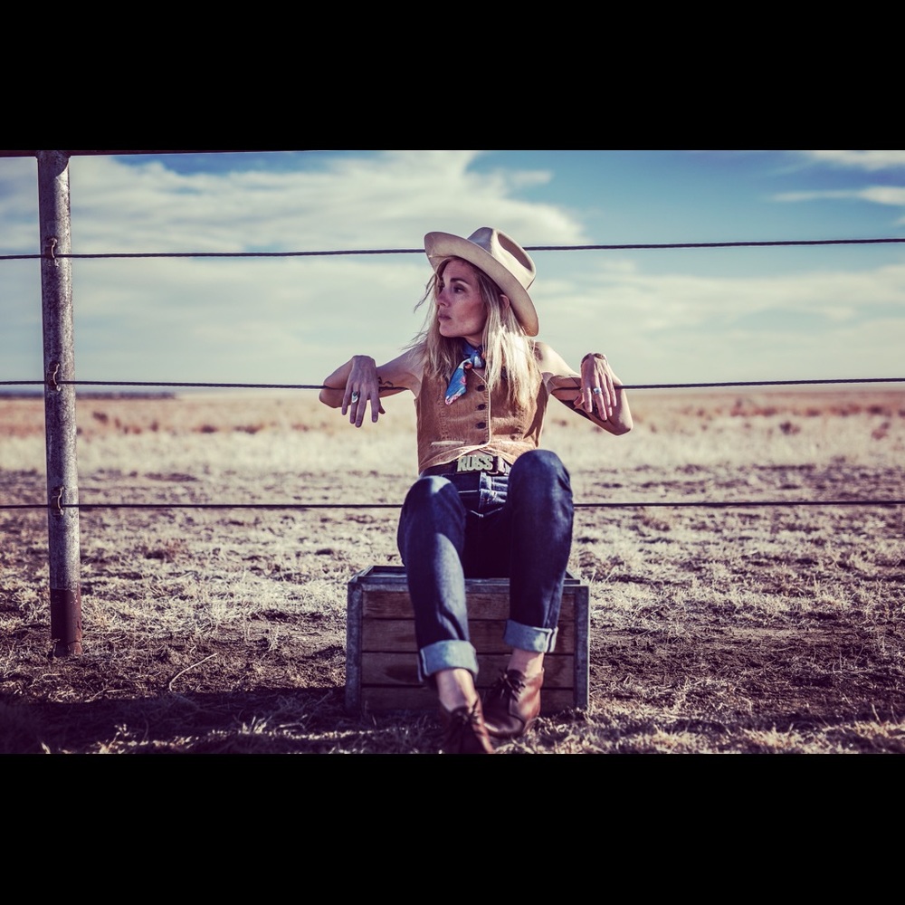 Meet your Posher, Snow